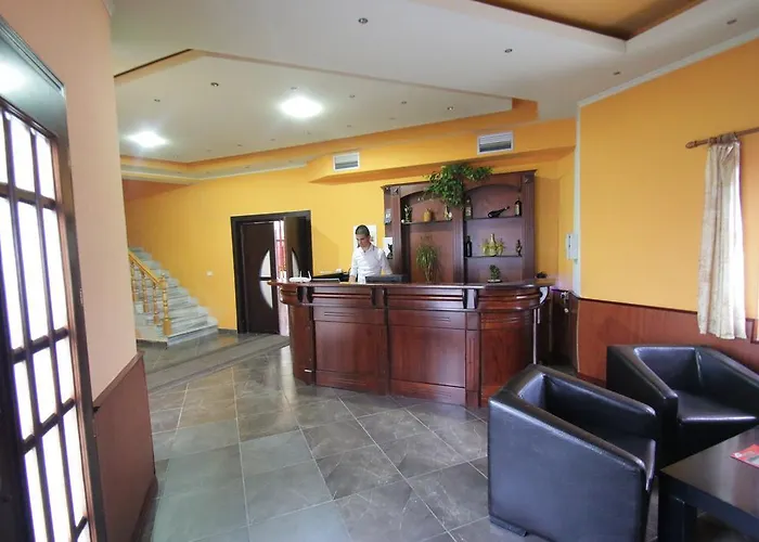 Отель Verzaci 3*