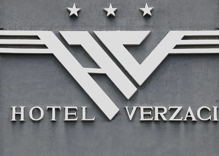 Отель Verzaci